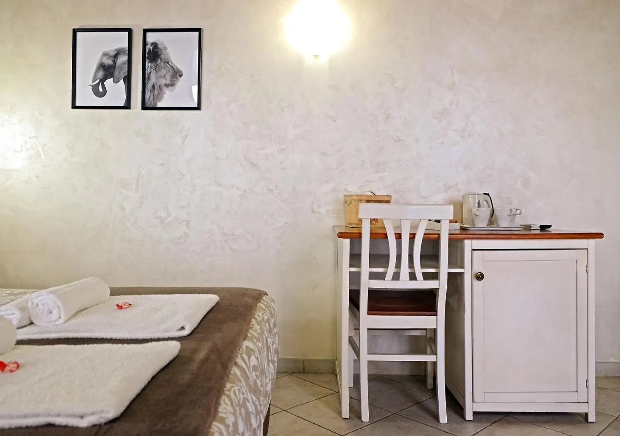 **  Re Monti Bed & Breakfast Rome Italy